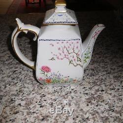 Vintage Franklin Mint Fine Porcelaine À Thé Et À Café Avec Le Sucre Et Creamer