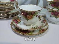 Vintage Royal Albert Roses Tea Set Café Anf