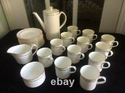 Vintage Royal Worcester Coffee Service 27 Pièces Pour 12 Personnes