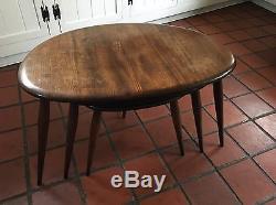 Vintage Set Nest De 3 Tables D'appoint Ercol Pebble Table Basse En Bois Foncé English
