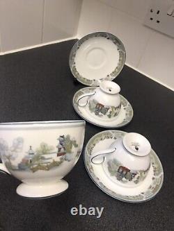 Wedgwood Set De 5 Chinese Legend Petit Café / Tea Cup & Saucer Vintage