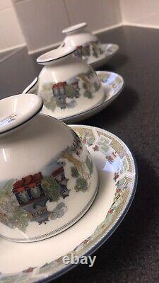 Wedgwood Set De 5 Chinese Legend Petit Café / Tea Cup & Saucer Vintage